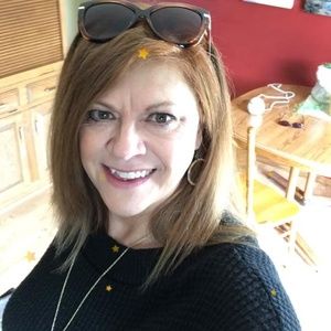 Meet your Posher, Linda